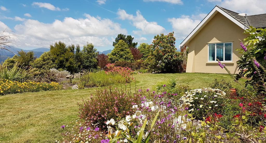 Golden Hills Farm Cottage Nelson Eksteriør billede
